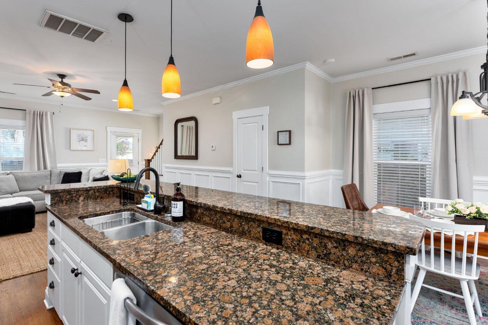 Downtown Wilmington Home ~ Pet Friendly Exterior foto